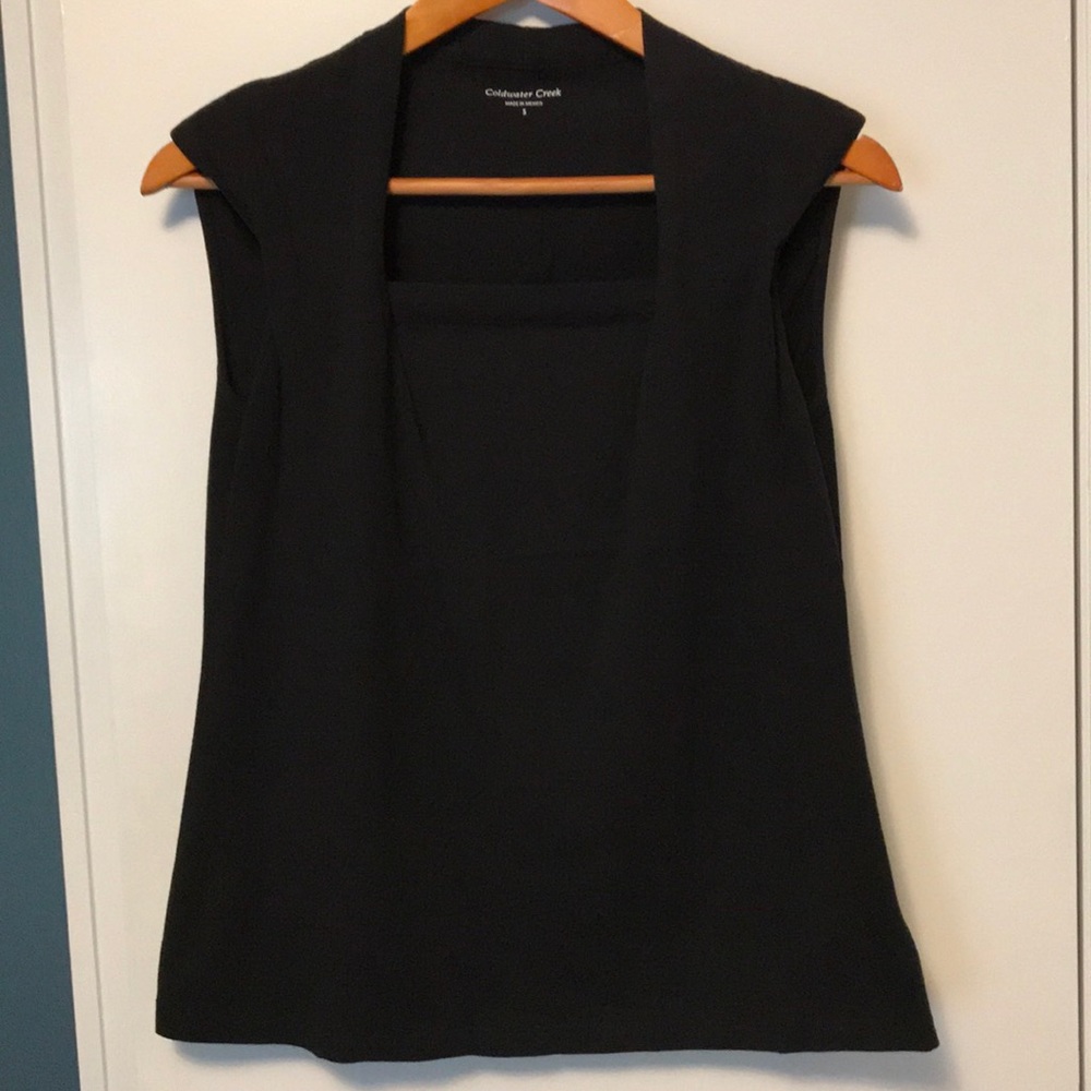 Black Square Neck T